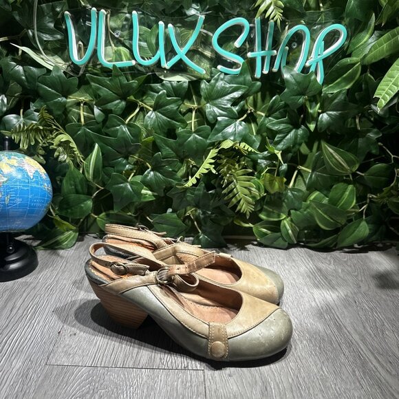 Miz Mooz Mary Jane WomenLeather Upper Slingback Low Block Heel Size 7 Two Tone